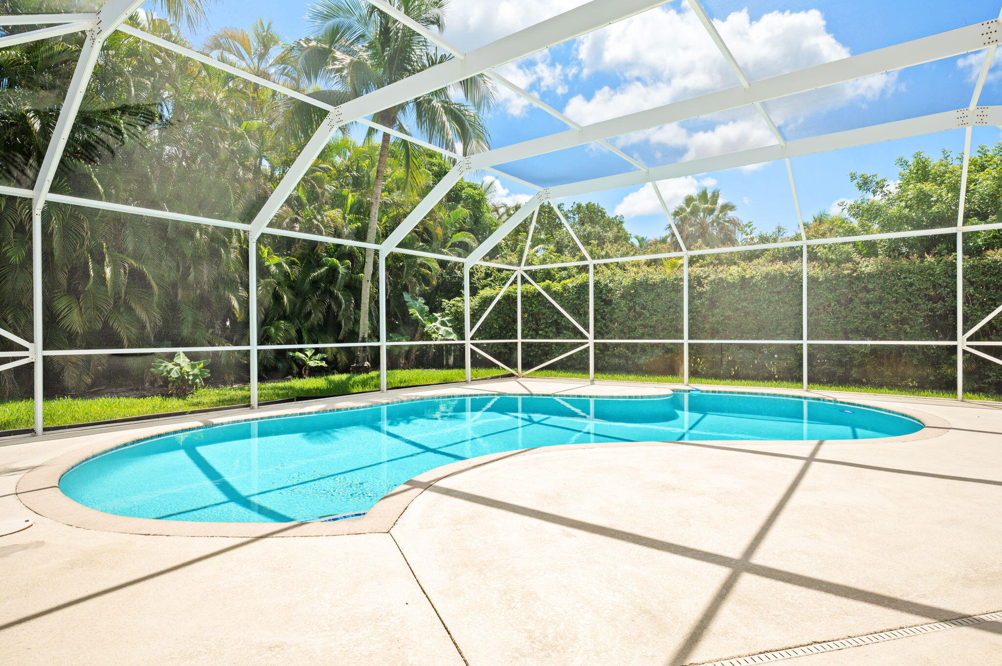 9923 NW 64th Court