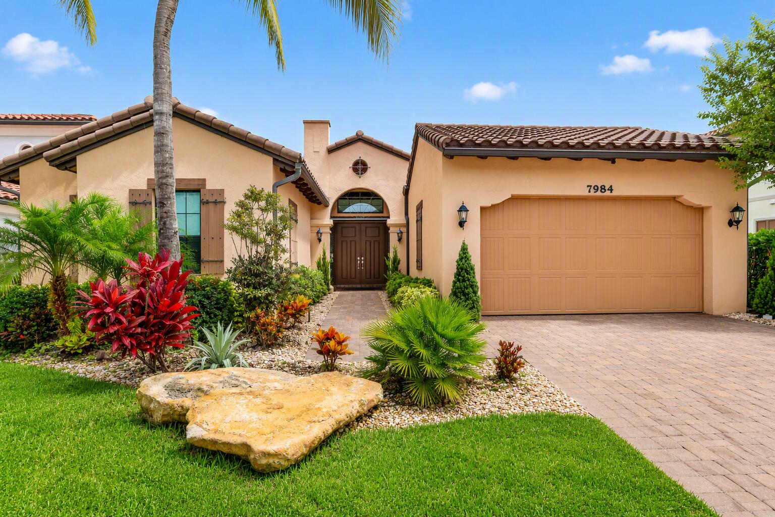 7984 NW 115th Way