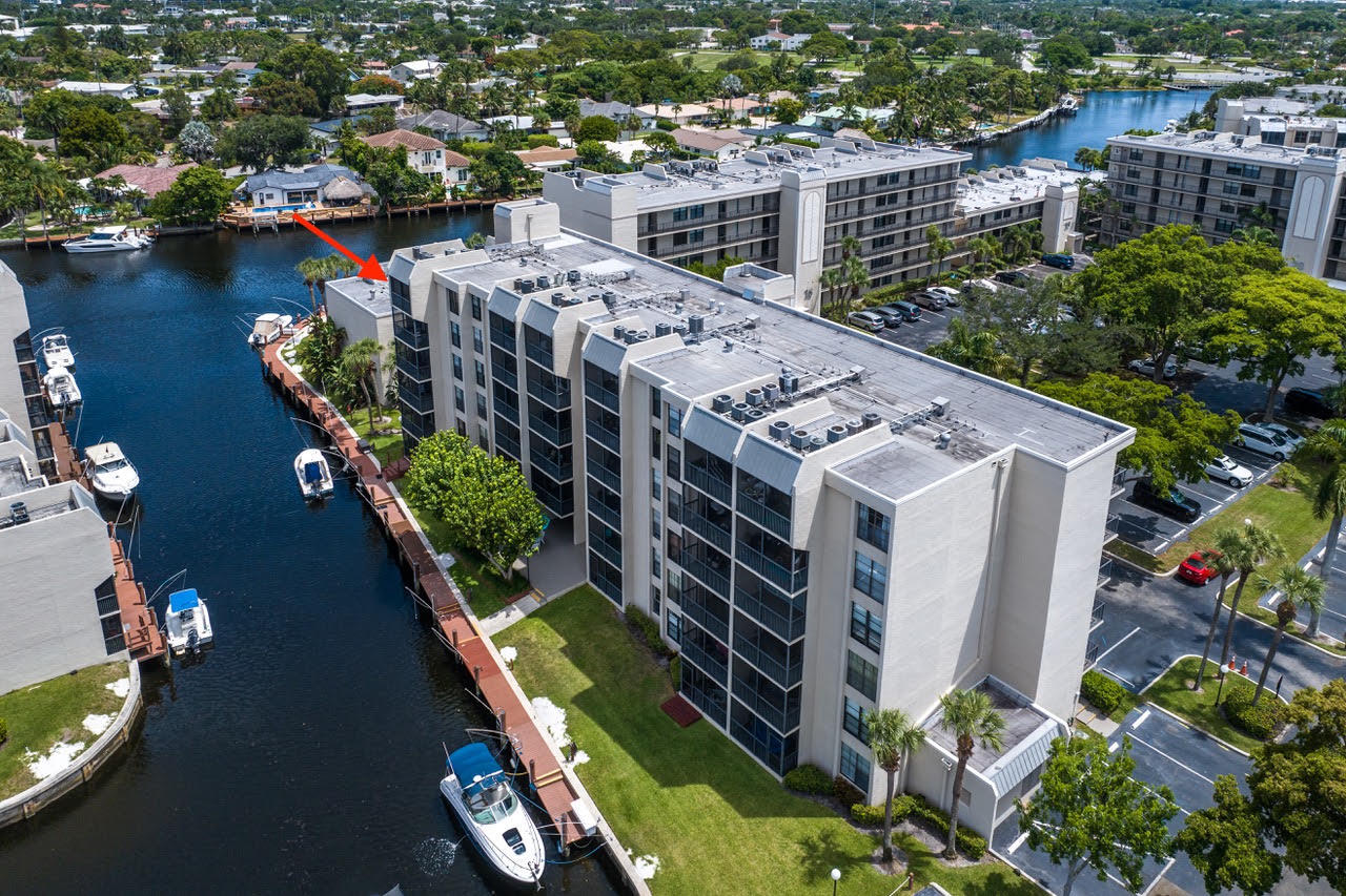 17 Royal Palm Way 6060 Boca Raton Fl Us 33432 B26057307