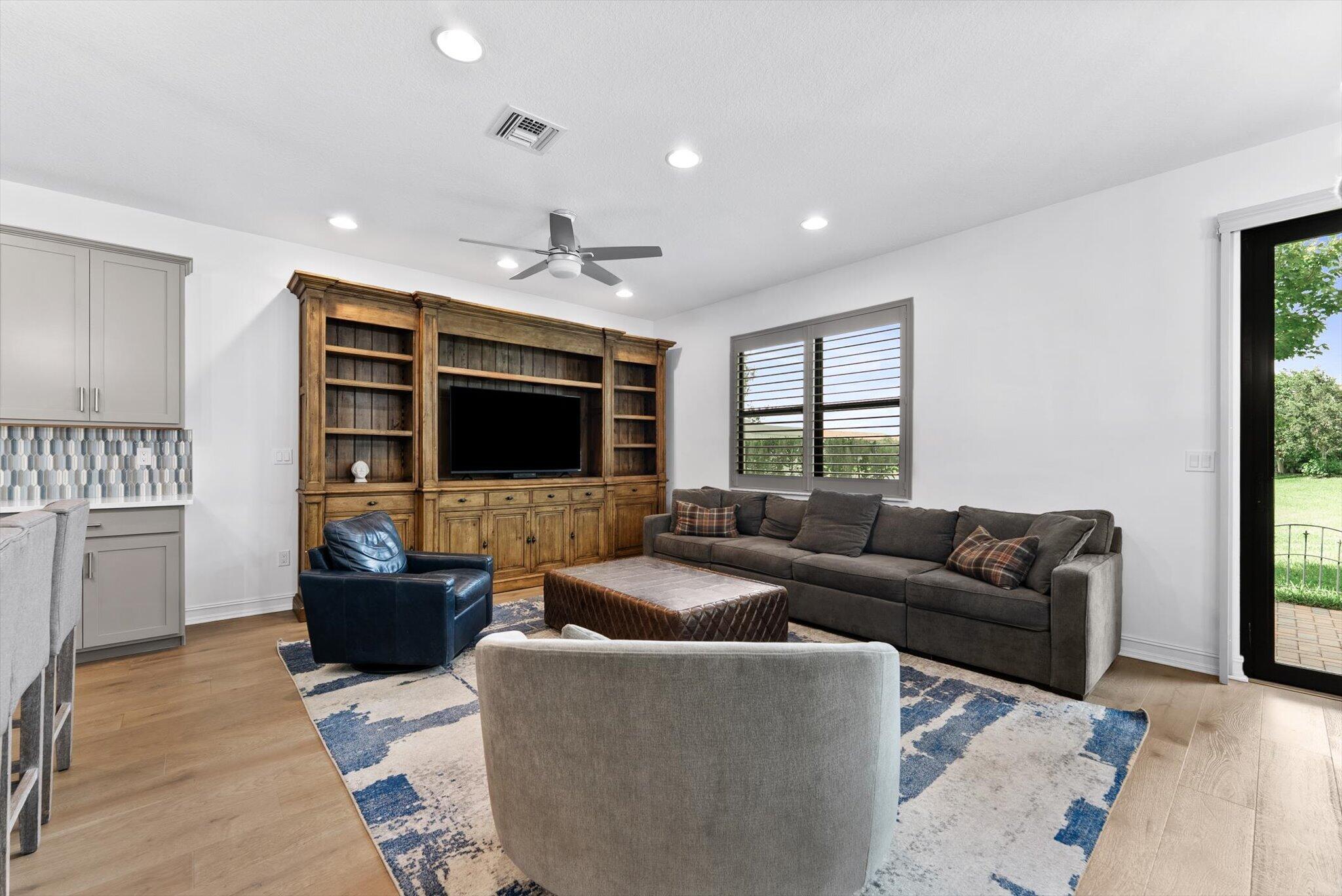 9451 KINLEY Place