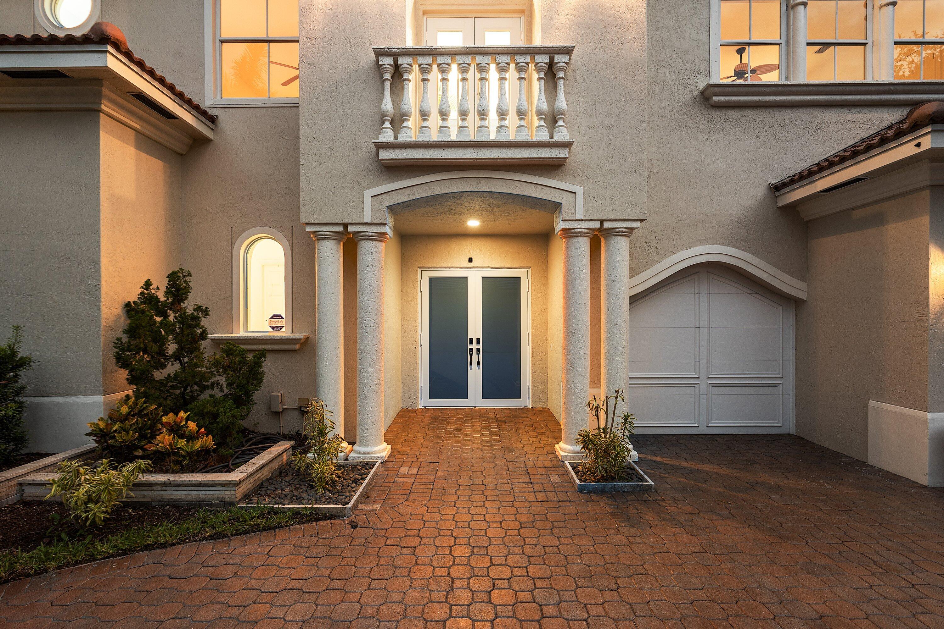 6543 NW 127TH Terrace