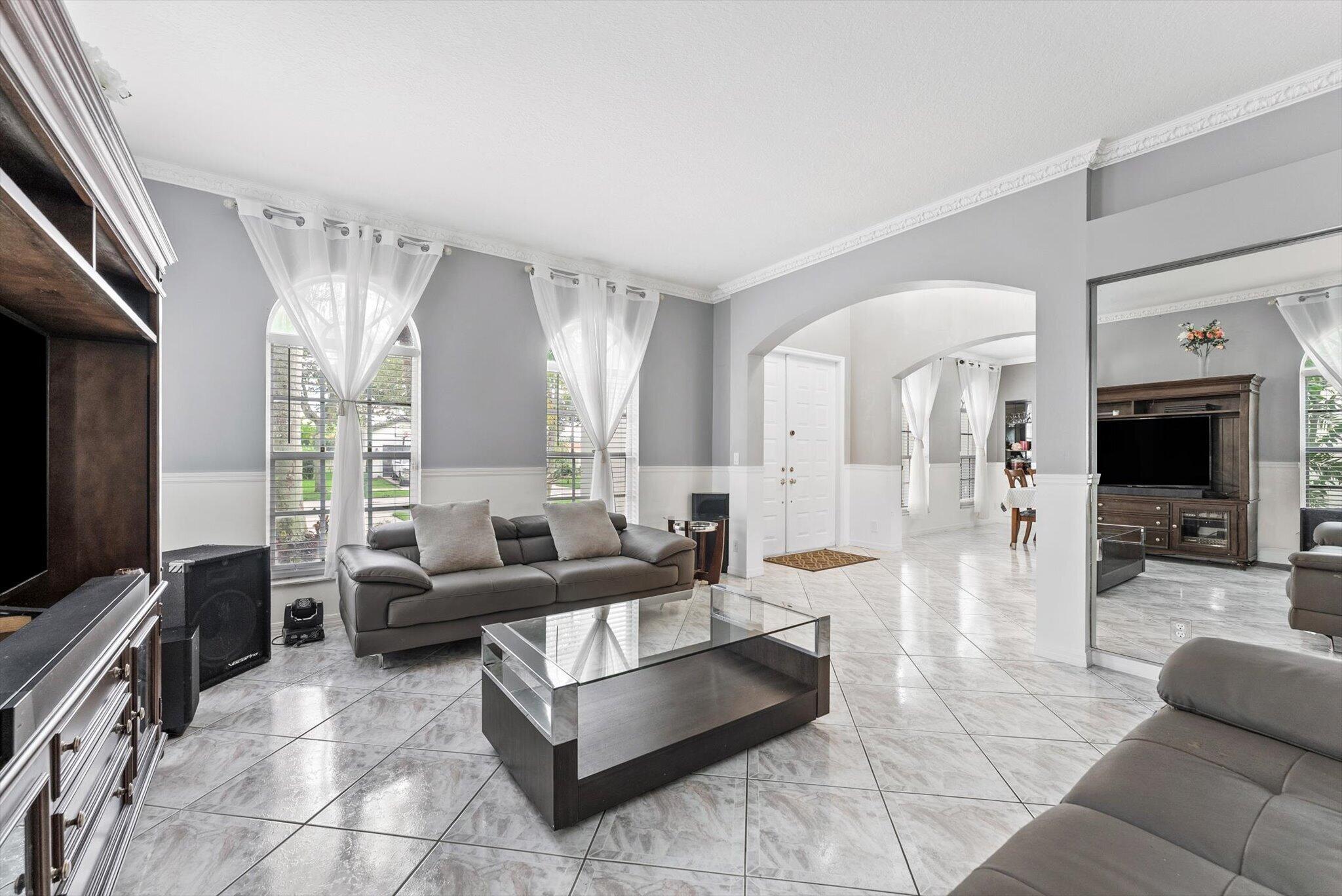 16363 SEGOVIA Circle S