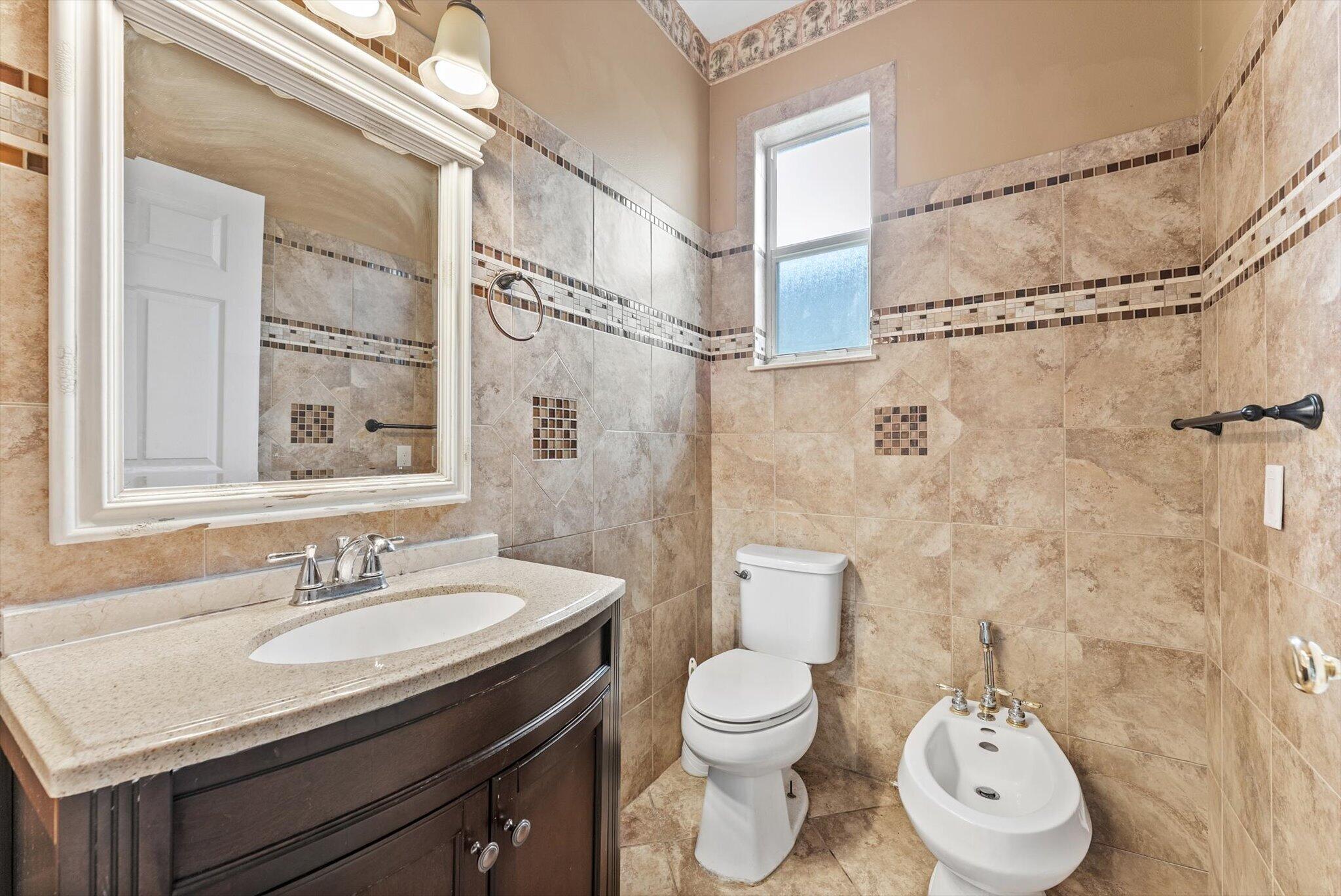 16363 SEGOVIA Circle S