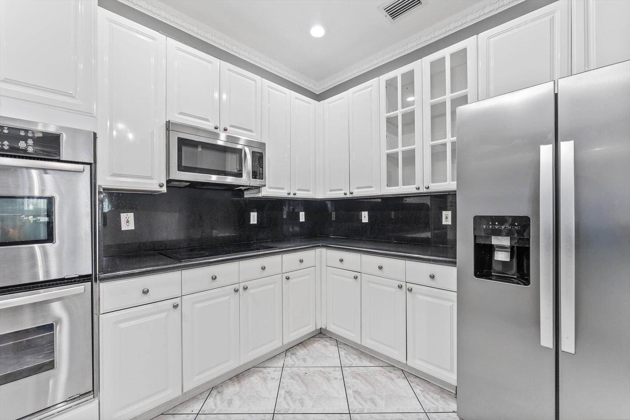 16363 SEGOVIA Circle S