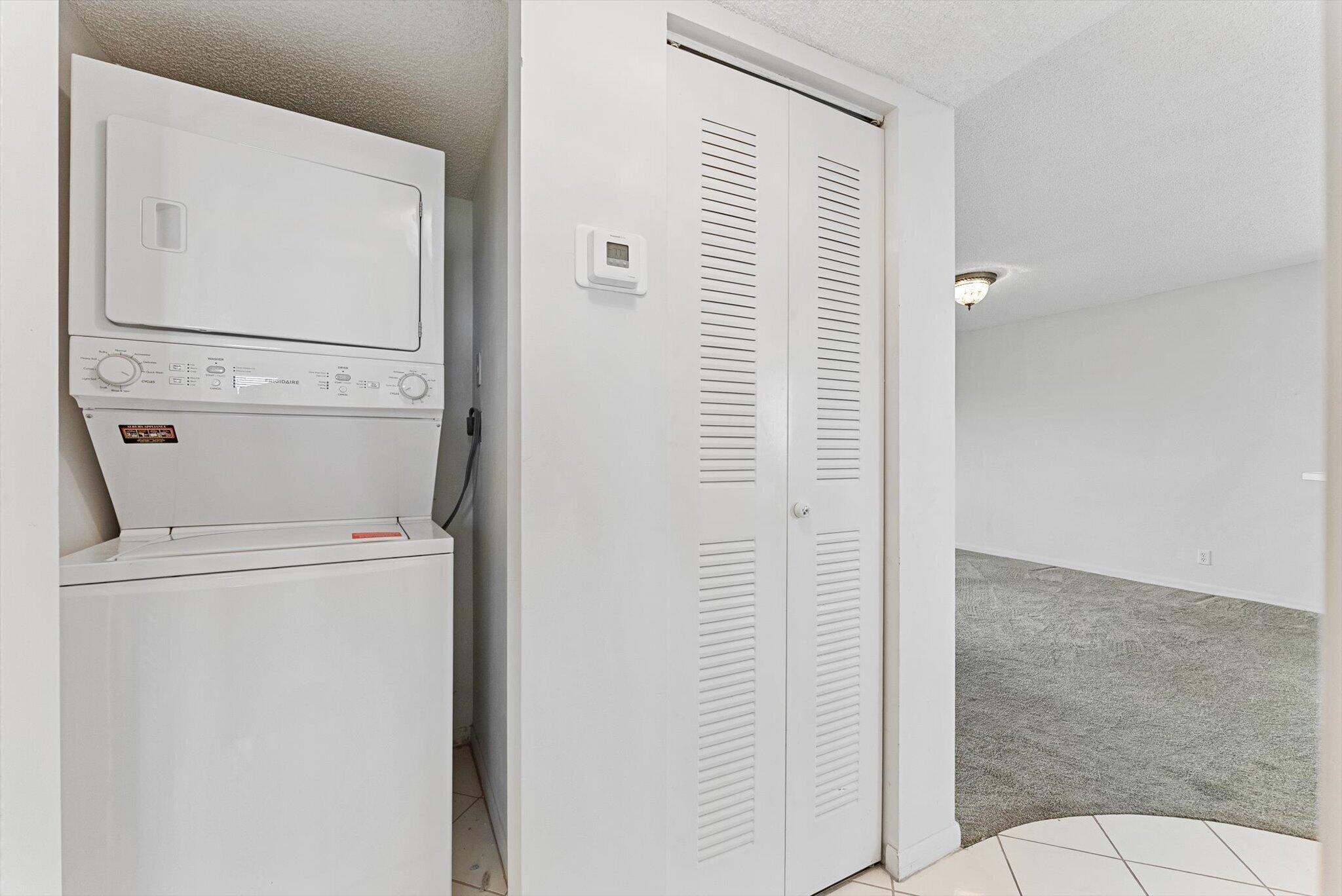 2112 S CYPRESS BEND Drive 607
