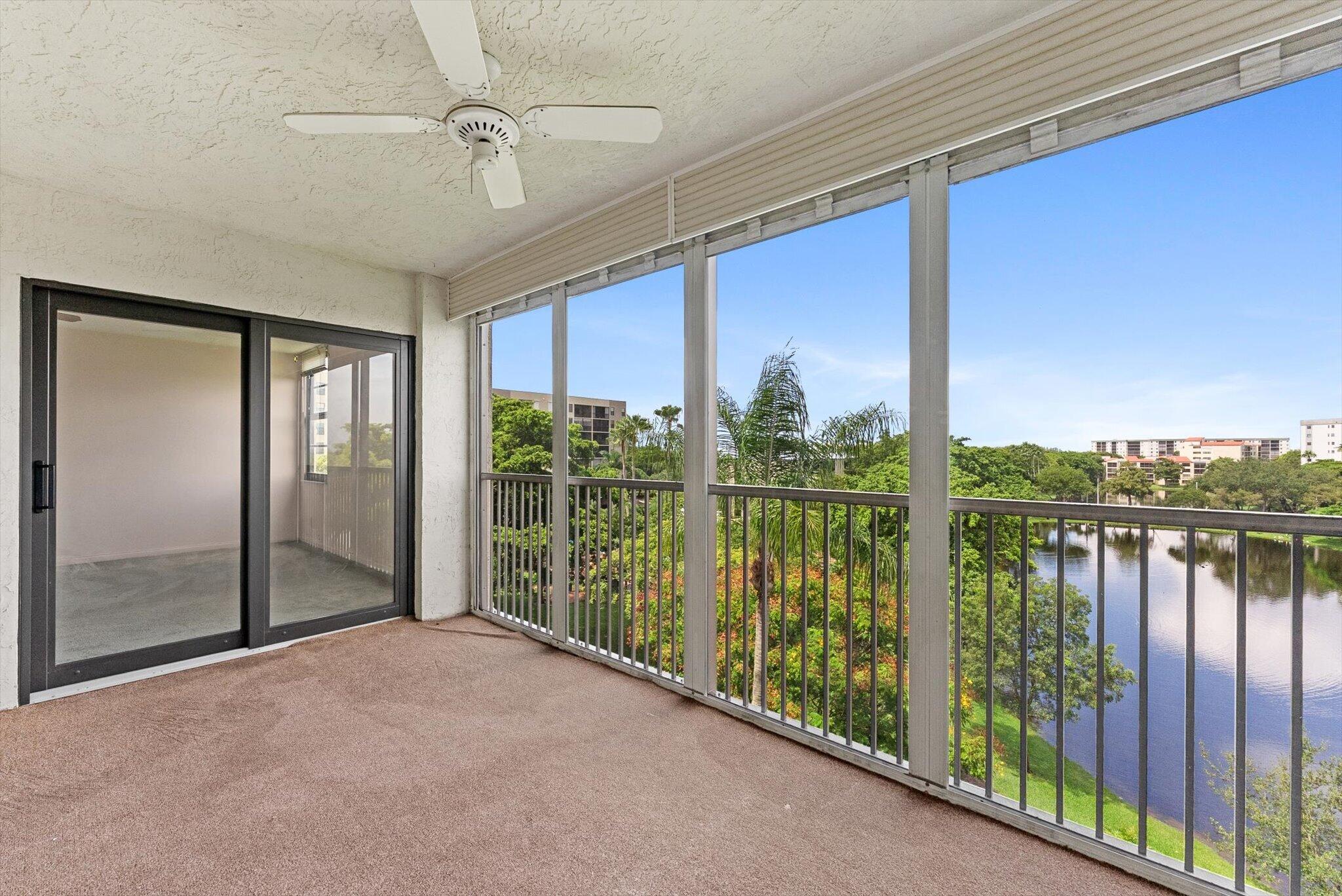 2112 S CYPRESS BEND Drive 607