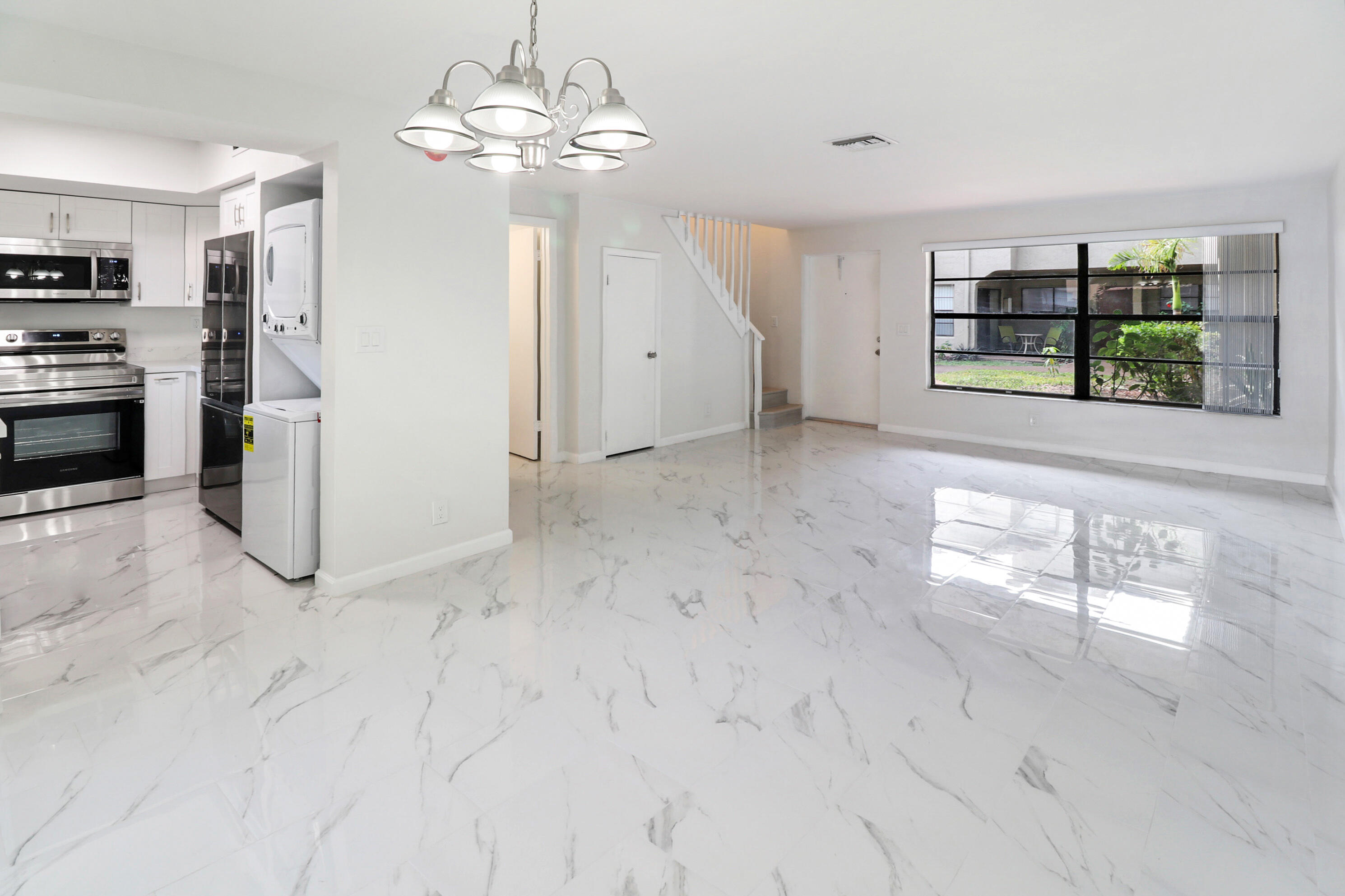 2590 Coral Springs Drive Unit: 2590