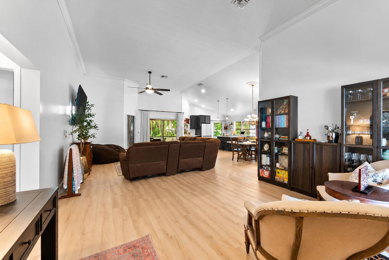5309 Pine Circle