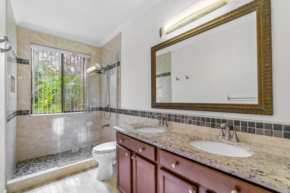 7525 NW 61st Ter 1701