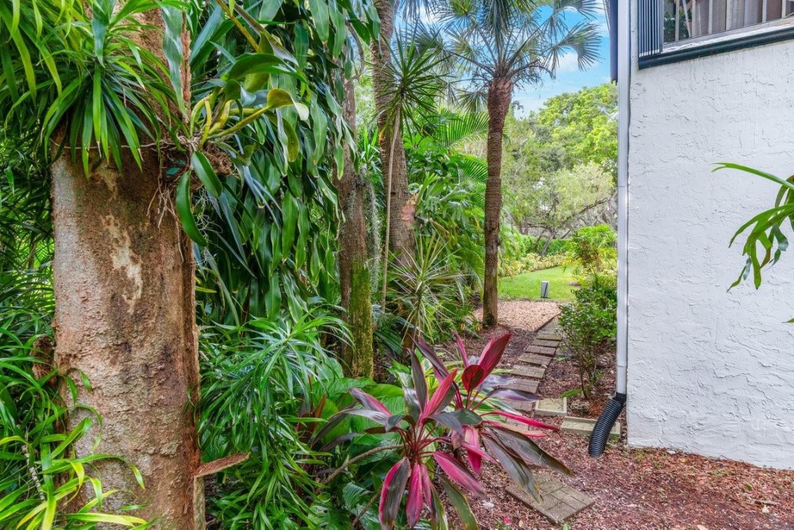 7525 NW 61st Ter 1701