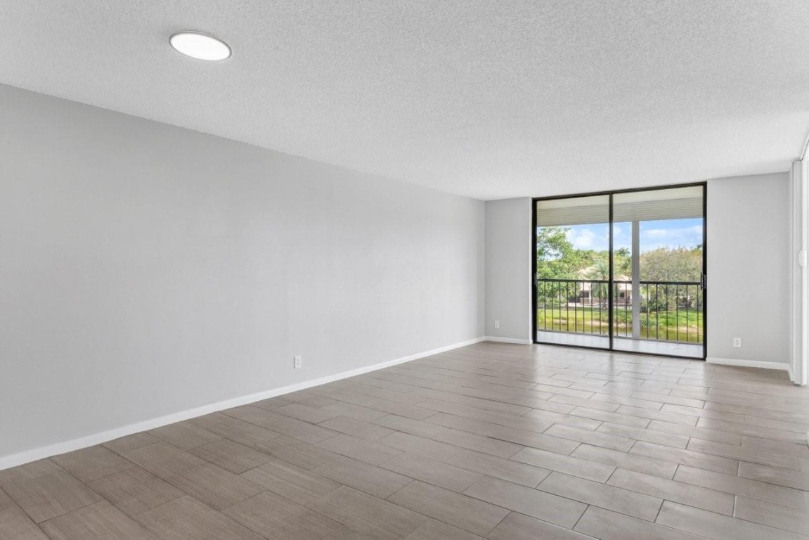 2410 Deer Creek Country Club Blvd 301-E