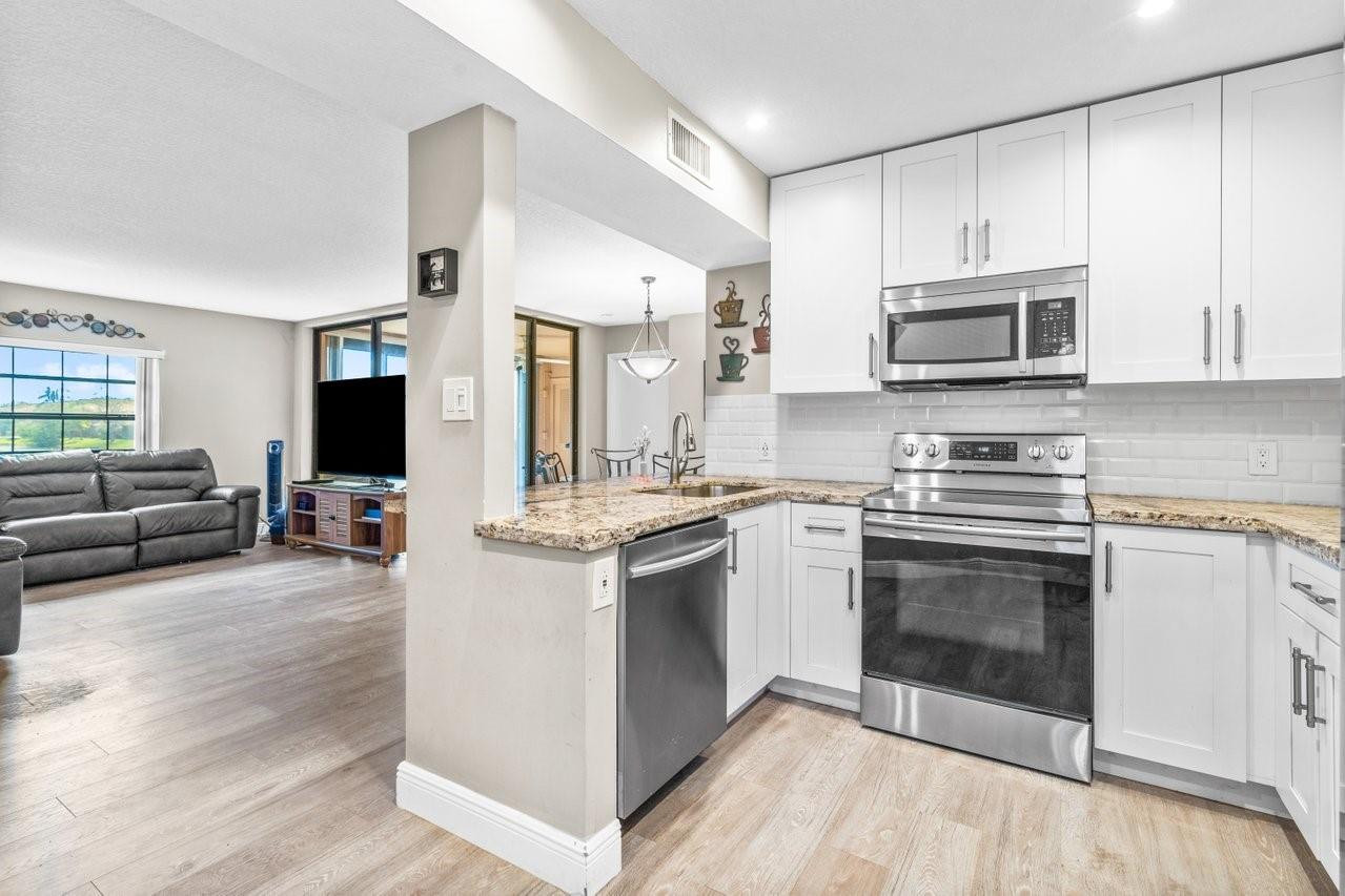 10790 NW 14th St 181