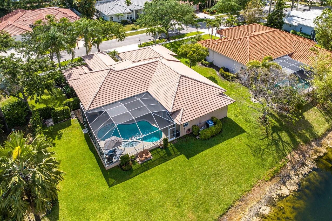 7057 NW 66th Ter