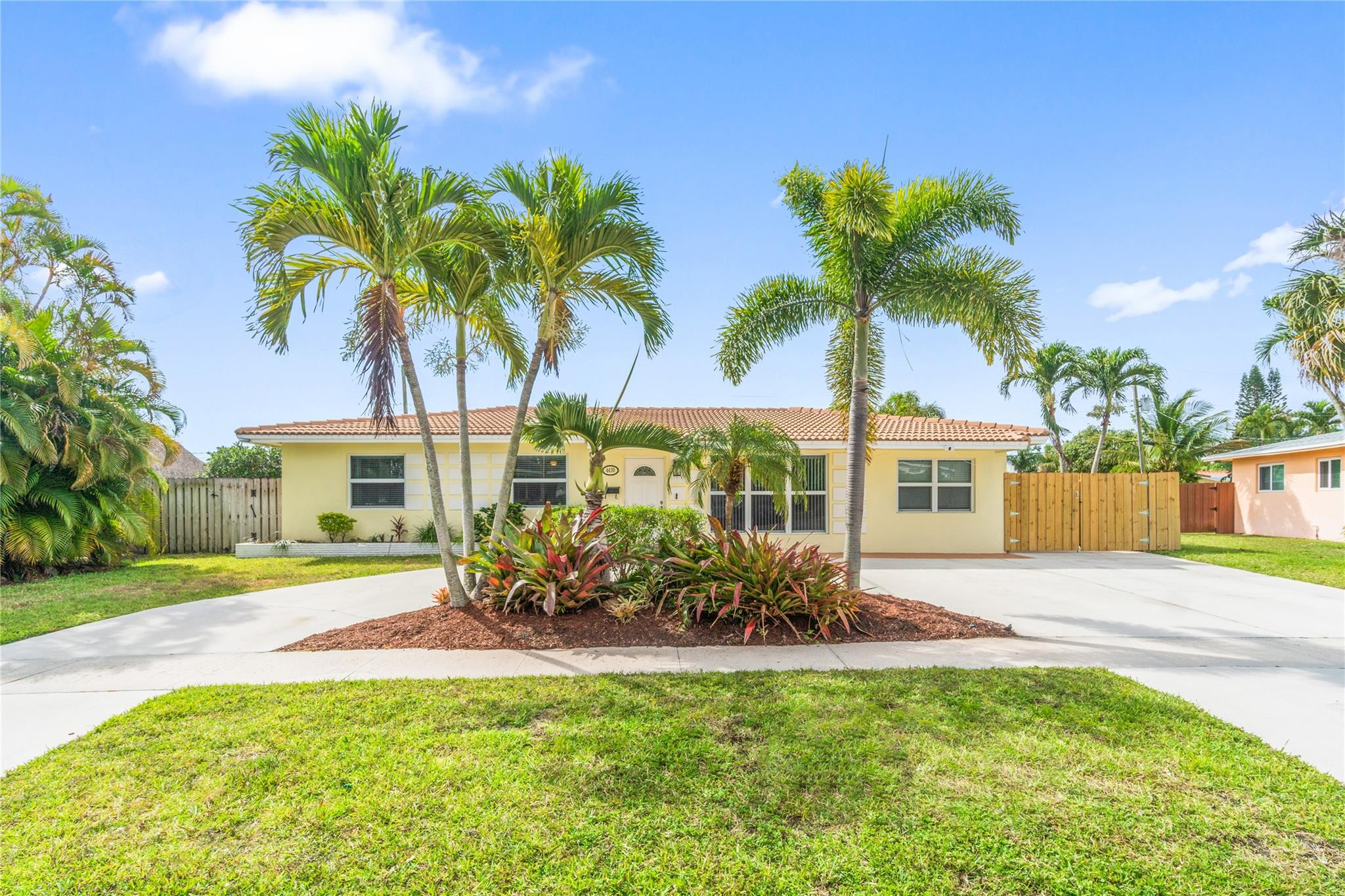 4430 NW 10th St
