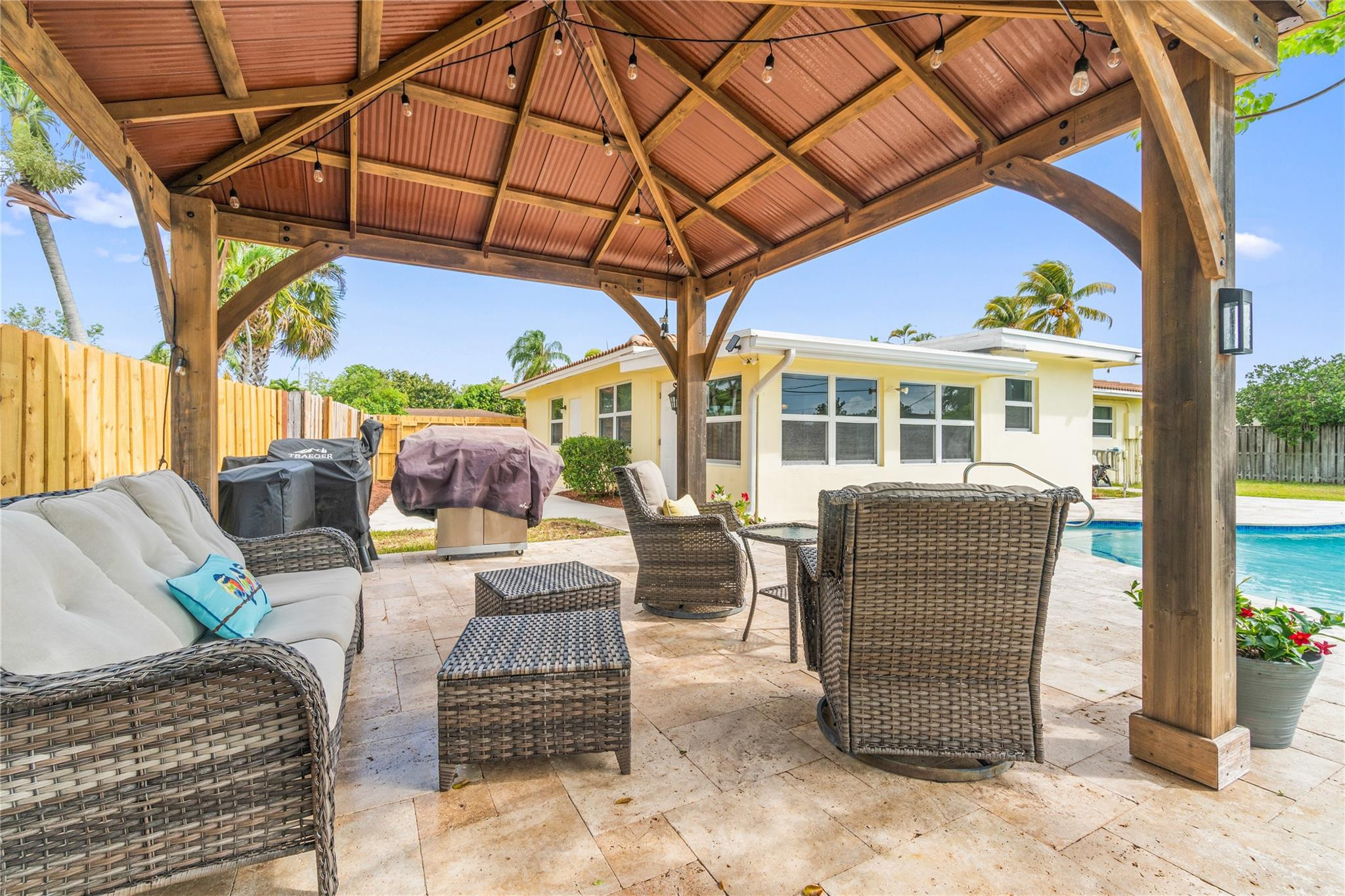 4430 NW 10th St