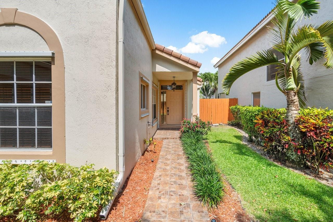 7660 NW 61st Ave