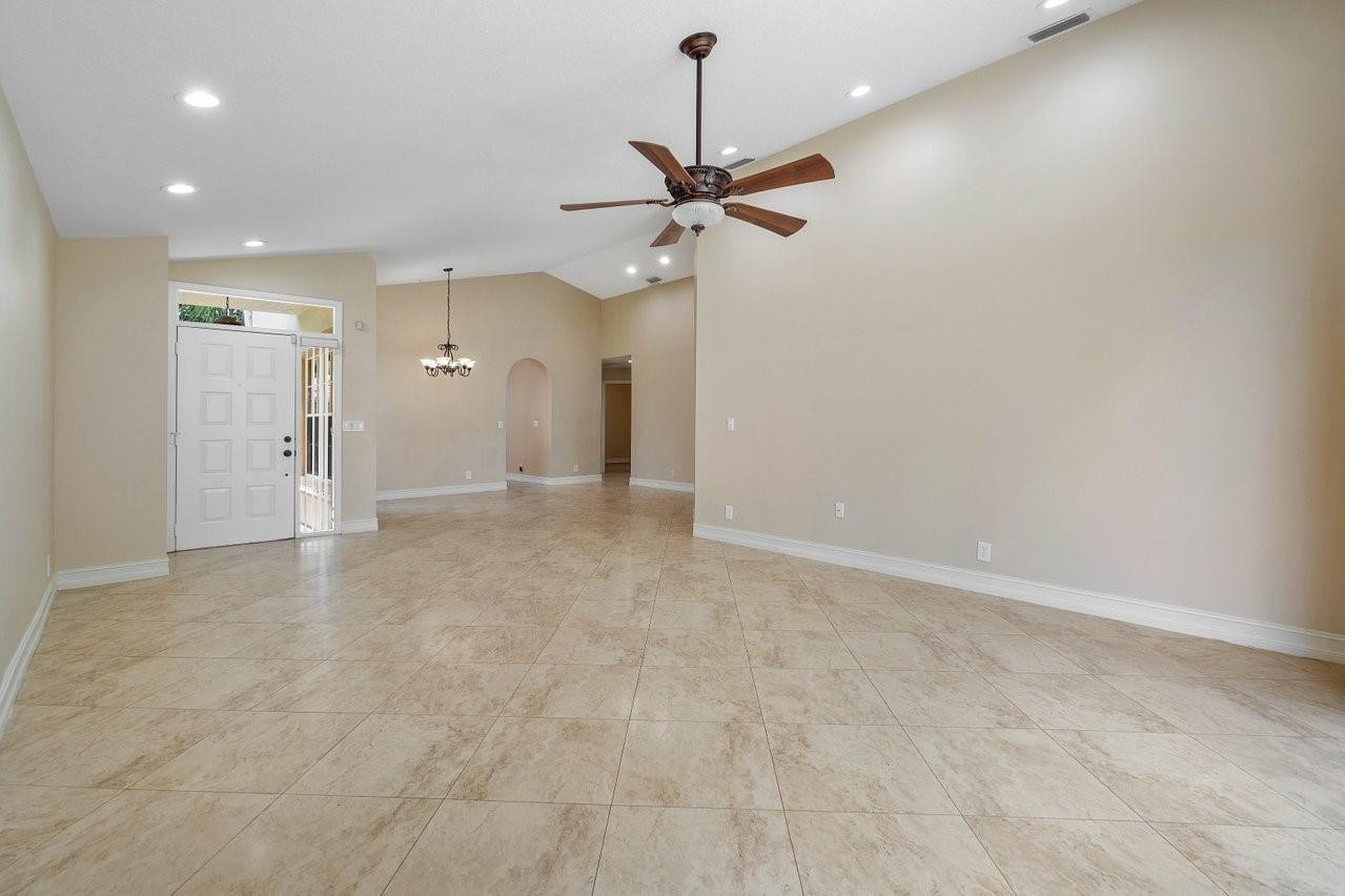 7660 NW 61st Ave