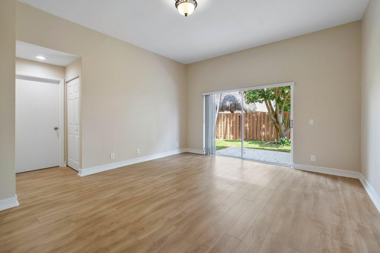 7660 NW 61st Ave