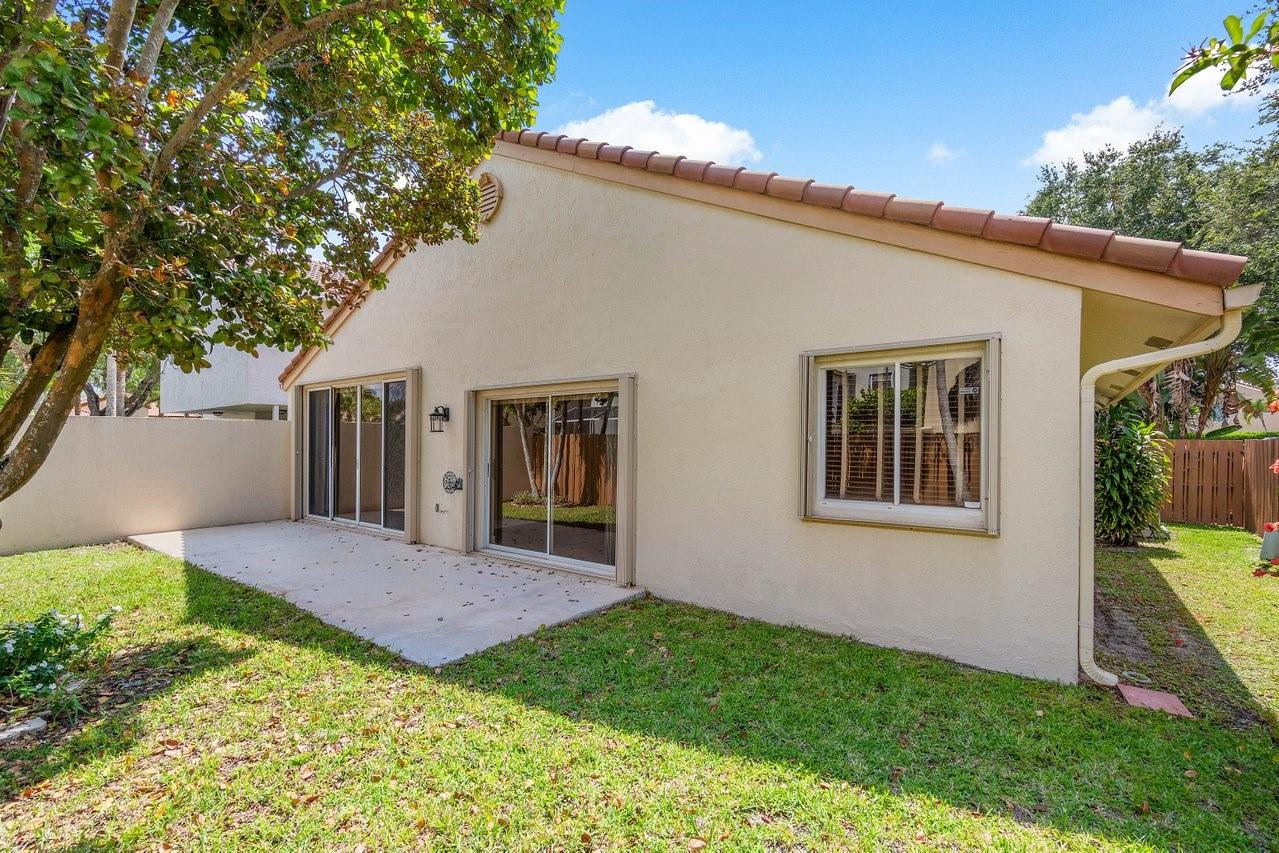 7660 NW 61st Ave
