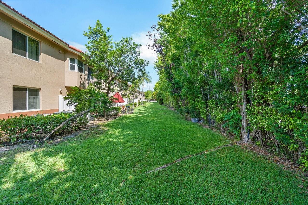 3504 Briar Bay Blvd 204