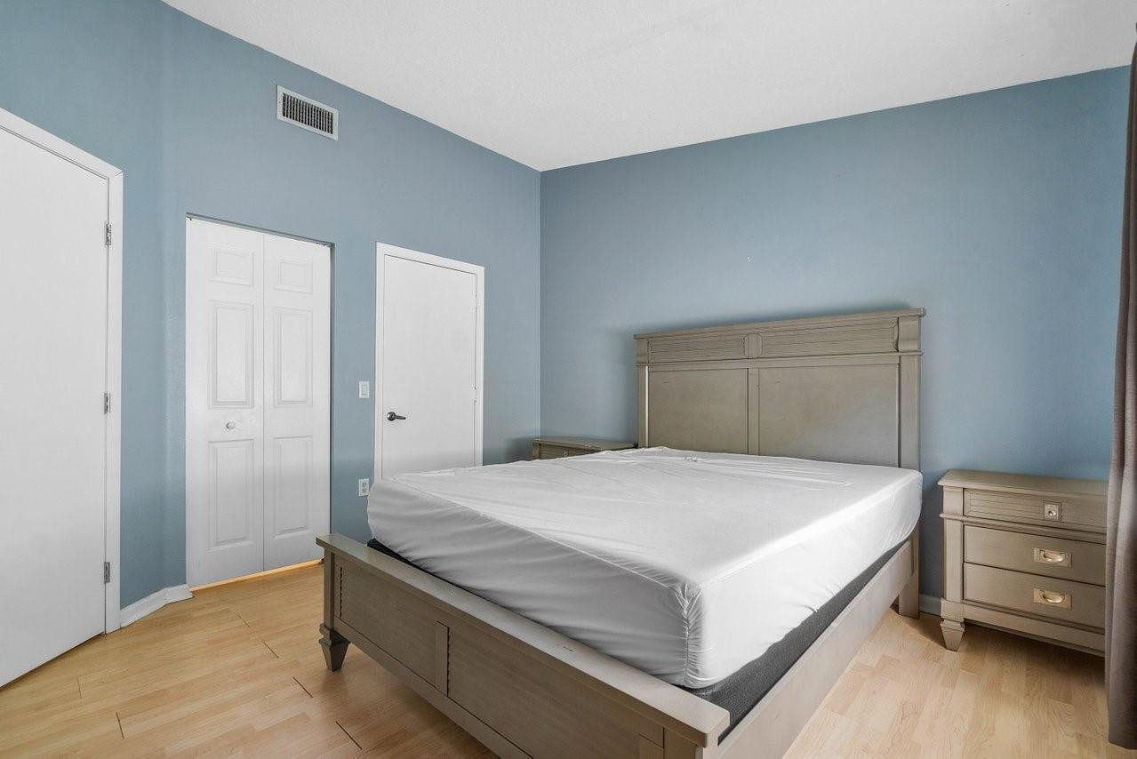 3504 Briar Bay Blvd 204