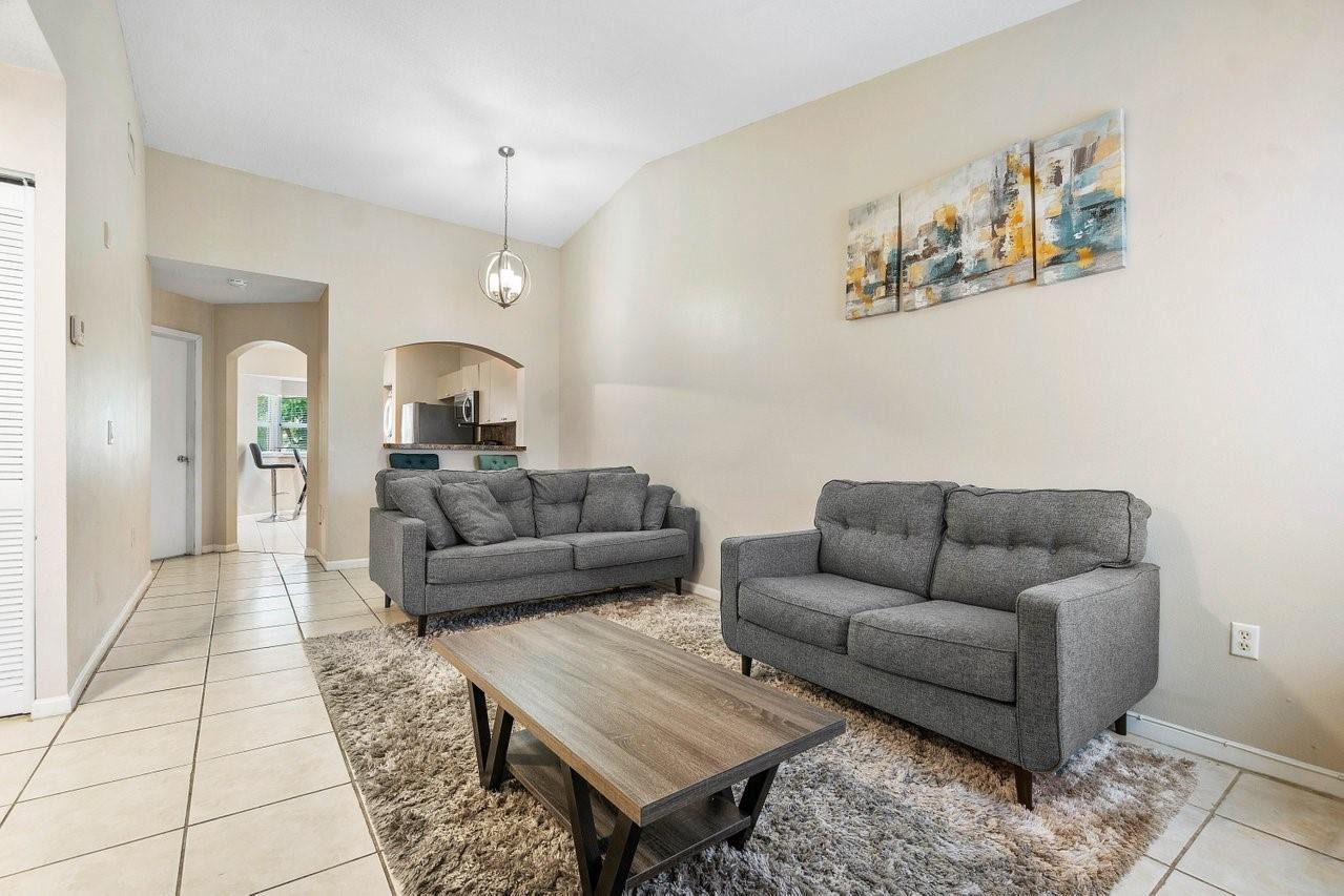 3504 Briar Bay Blvd 204