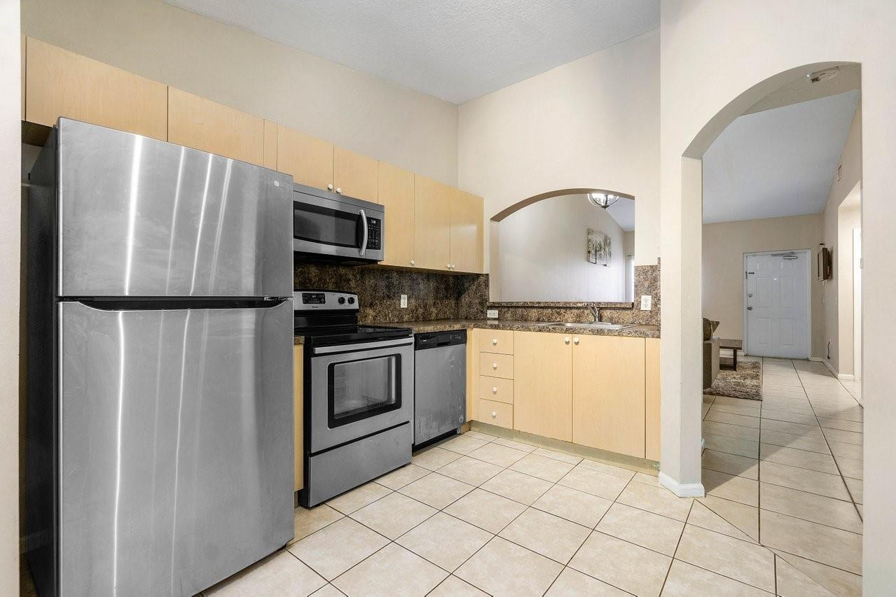 3504 Briar Bay Blvd 204