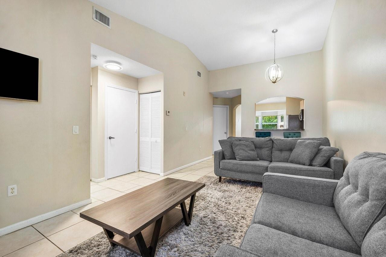 3504 Briar Bay Blvd 204