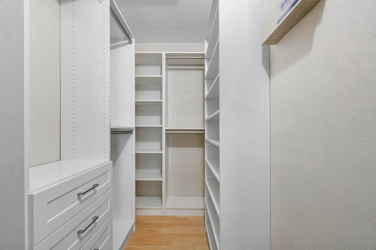 3504 Briar Bay Blvd 204