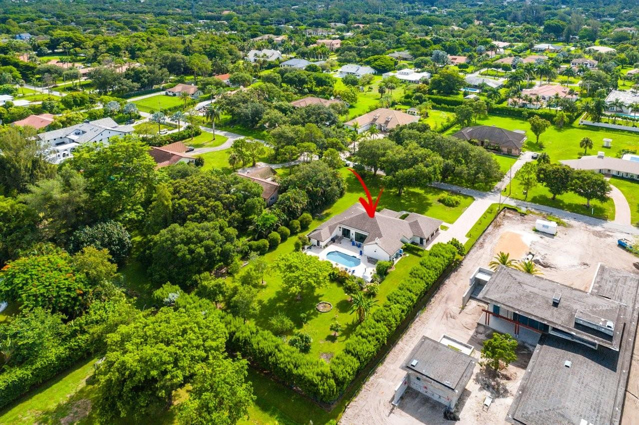 6183 NW 74th Ter