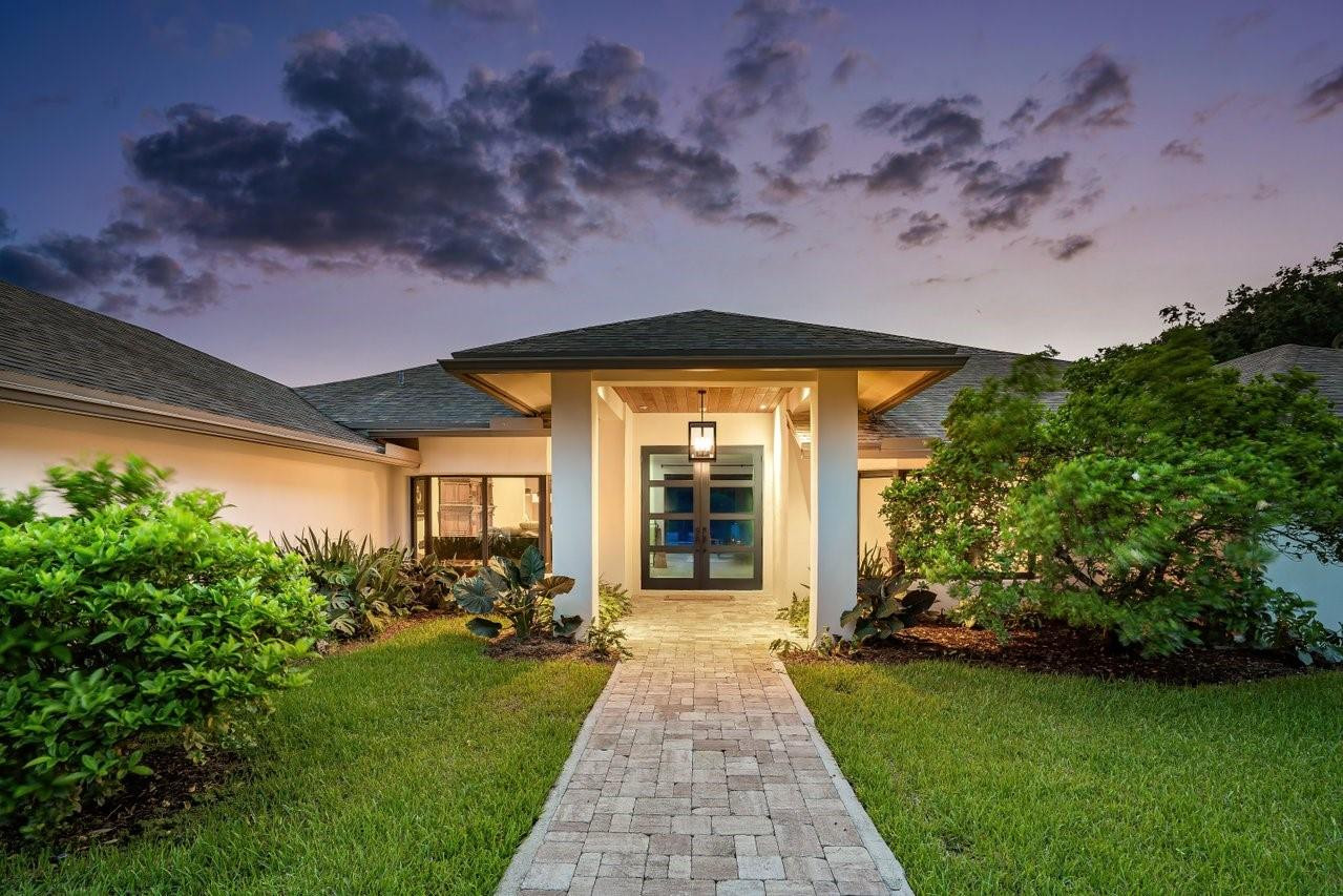 6183 NW 74th Ter