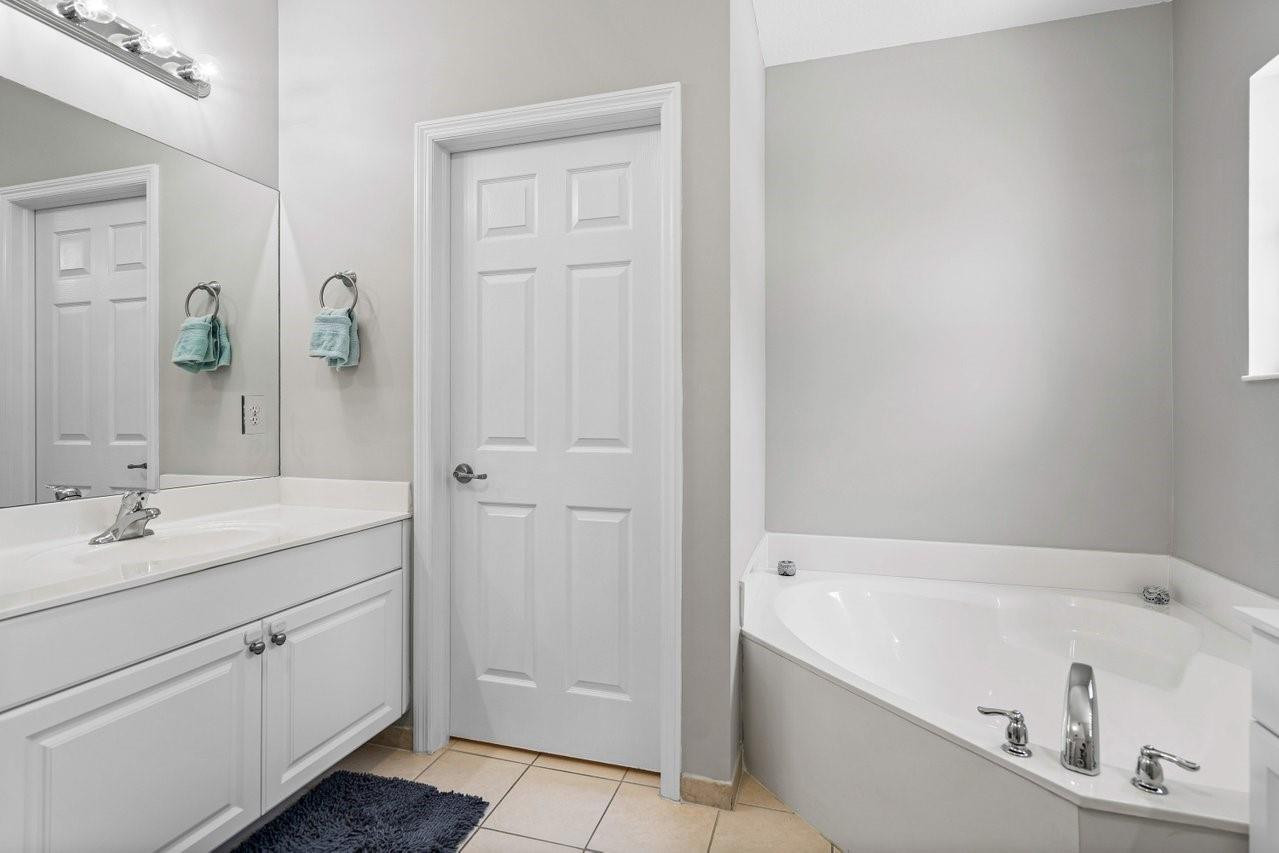 4753 Cypress St 4753