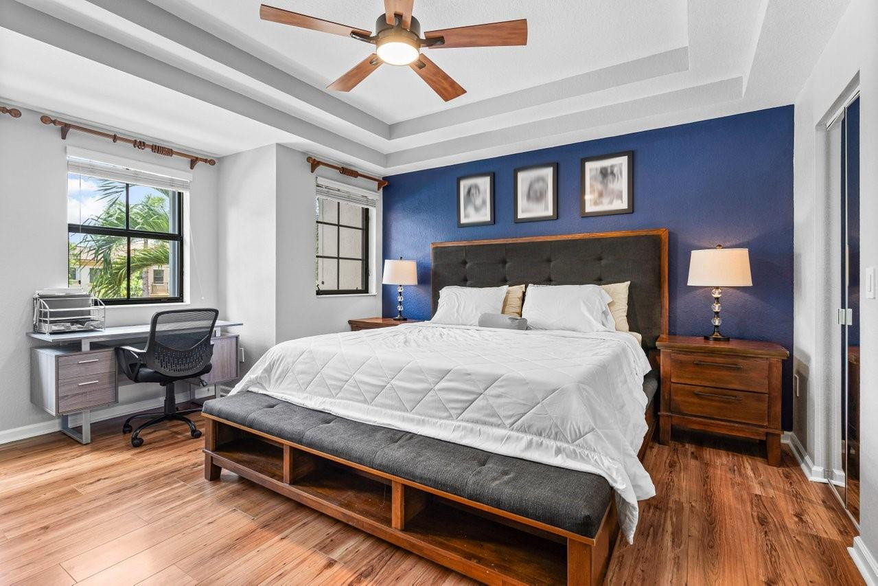 4753 Cypress St 4753