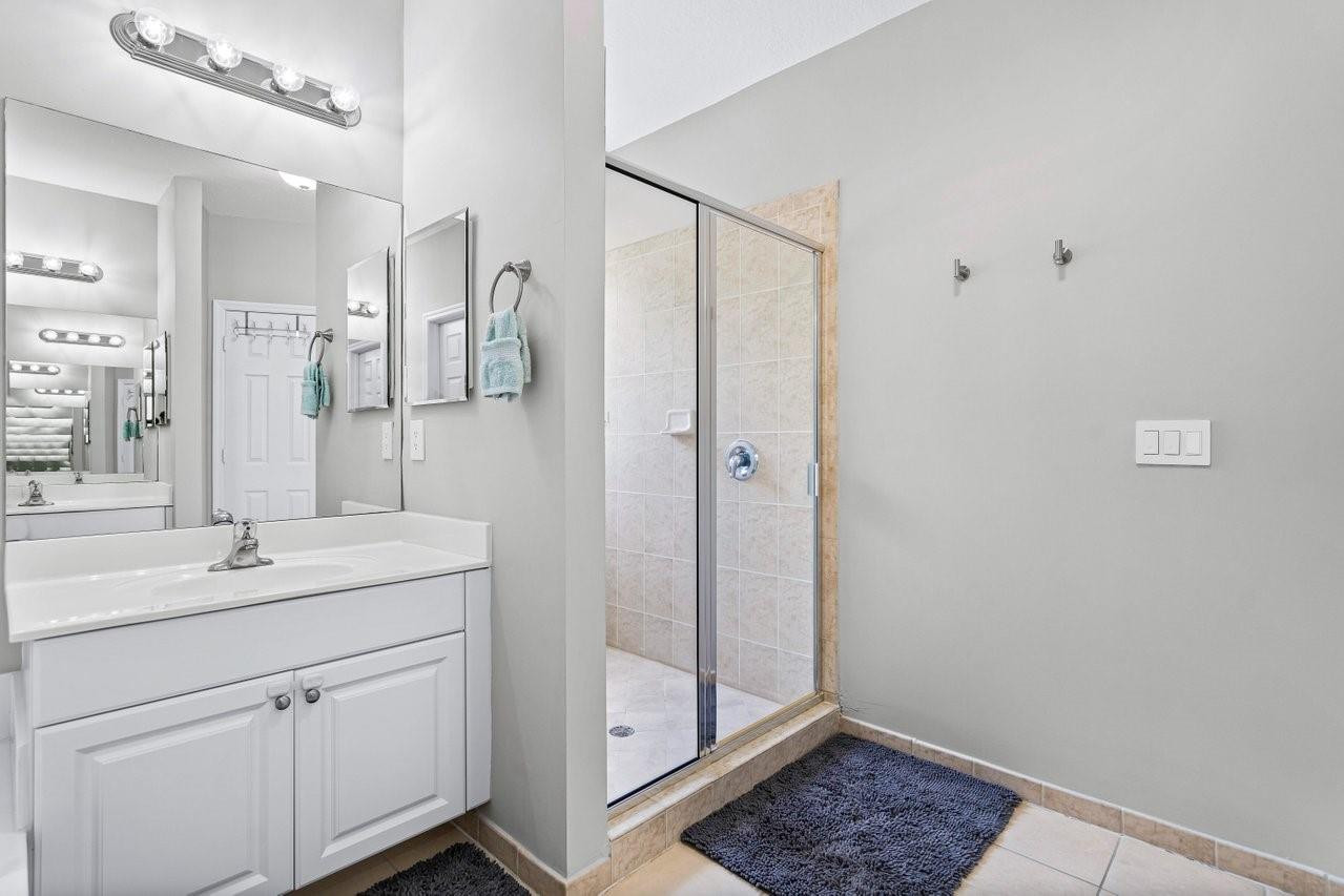 4753 Cypress St 4753