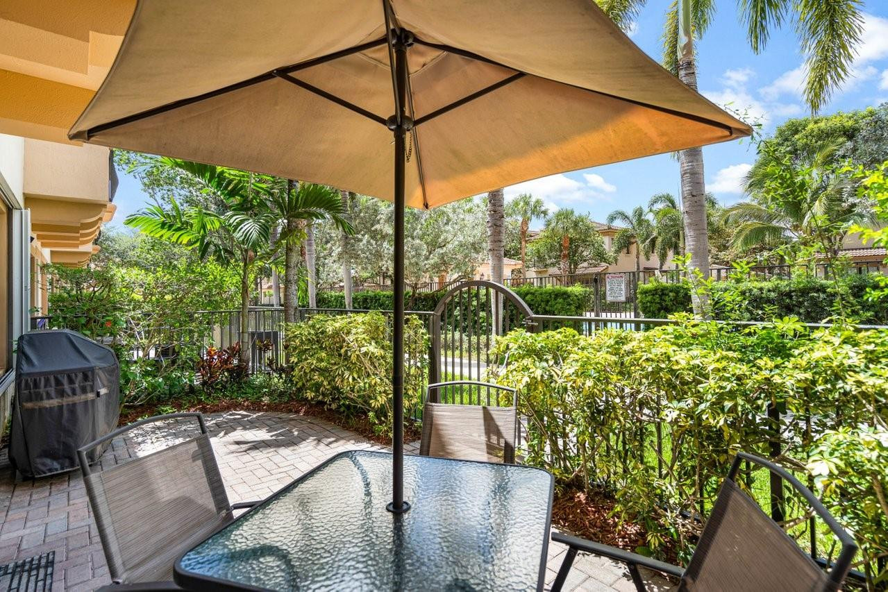 4753 Cypress St 4753