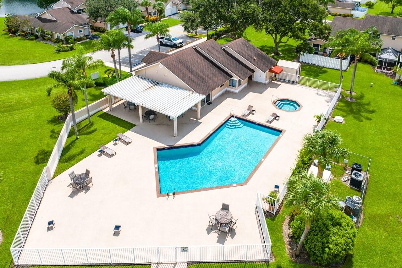 5017 NW 12TH WY