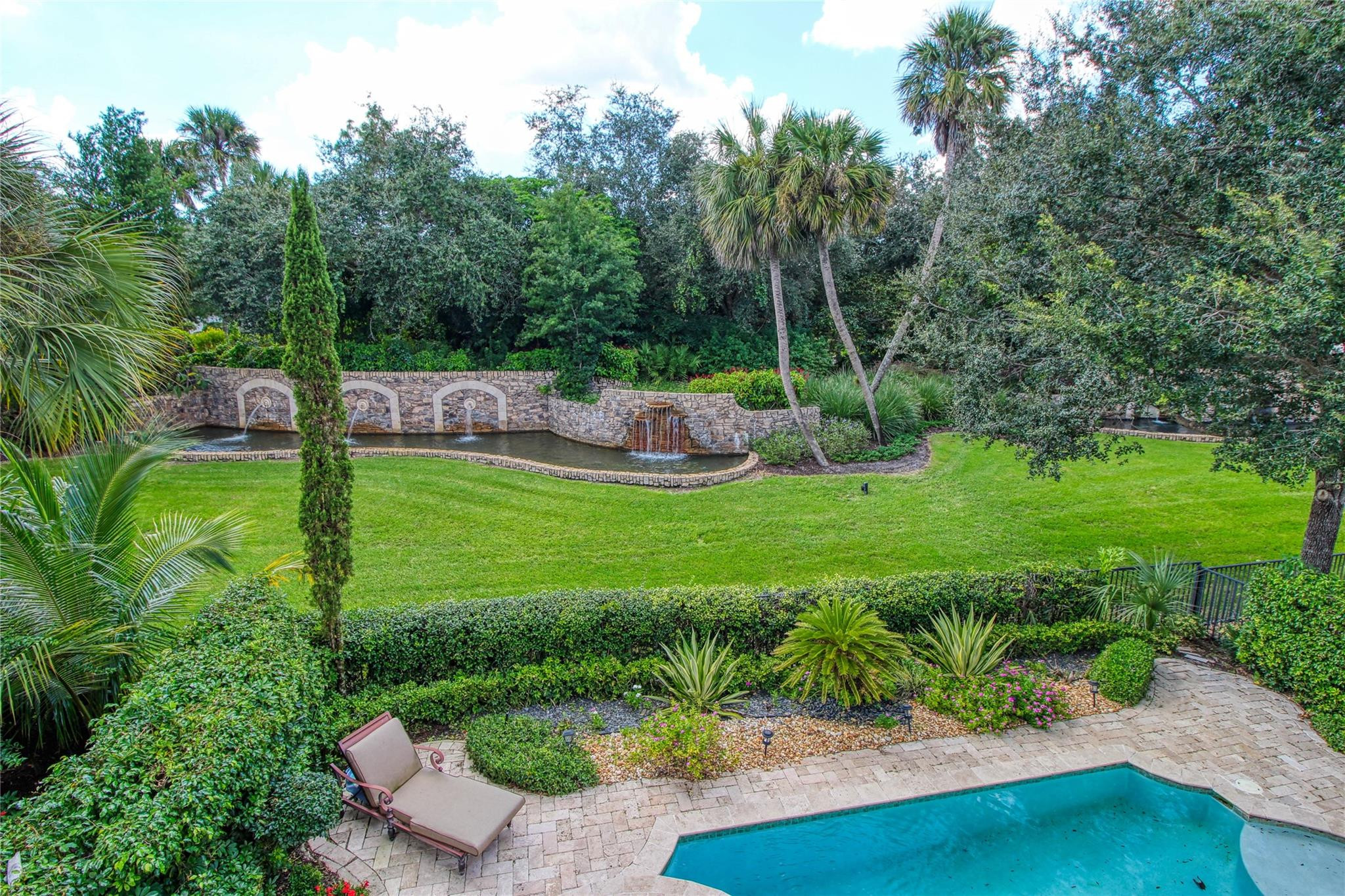 7065 Spyglass Avenue