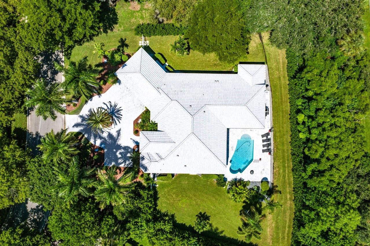 6236 NW 82nd Ave