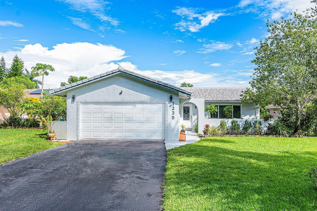 1235 NW 87th Ave