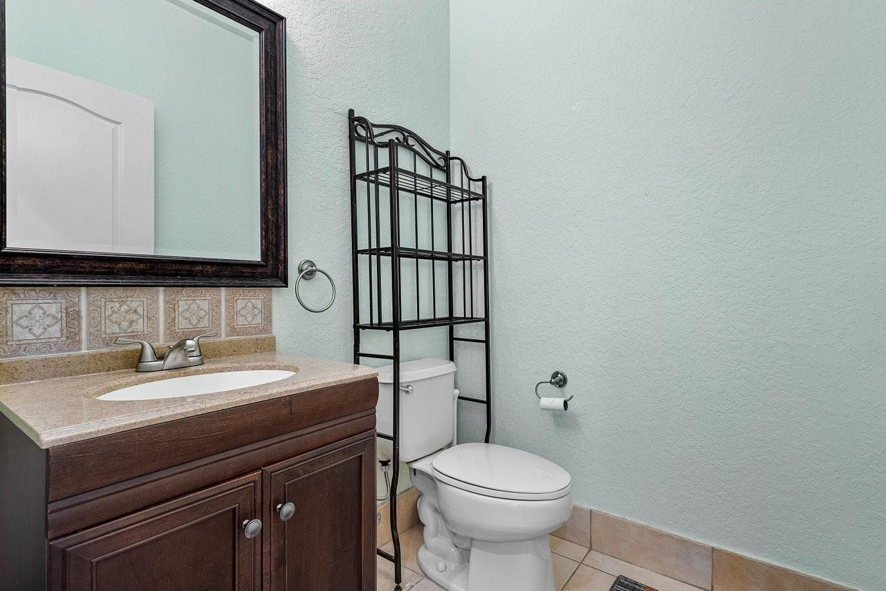 7882 NW 62nd Terrace