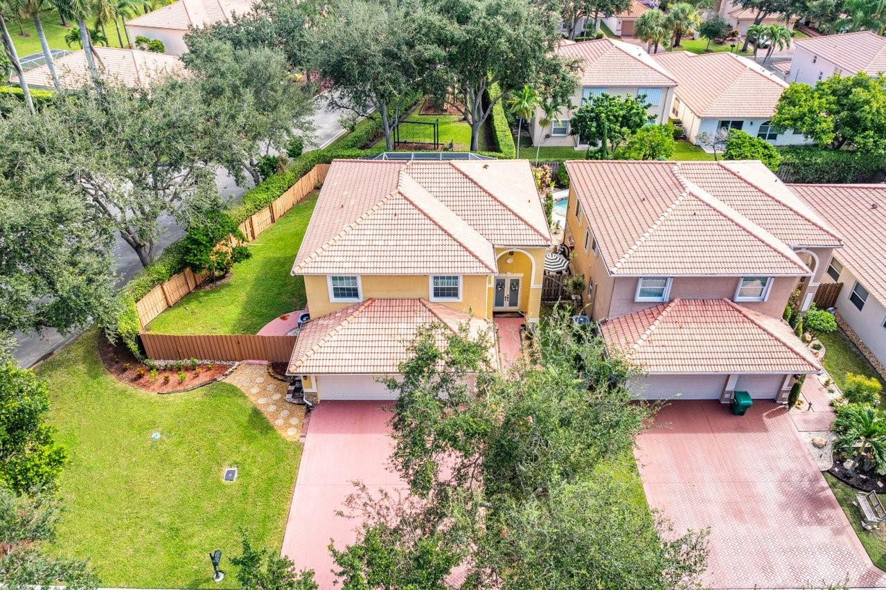 7882 NW 62nd Terrace