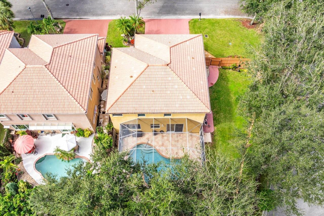 7882 NW 62nd Terrace