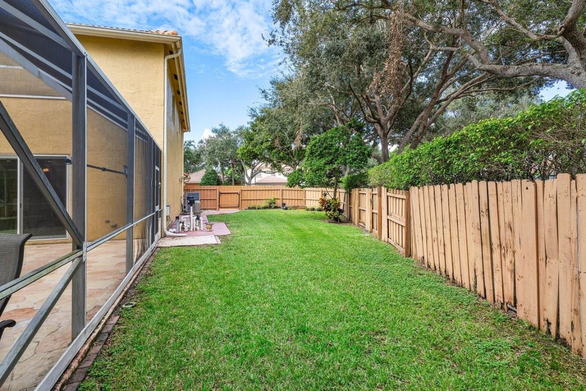 7882 NW 62nd Terrace