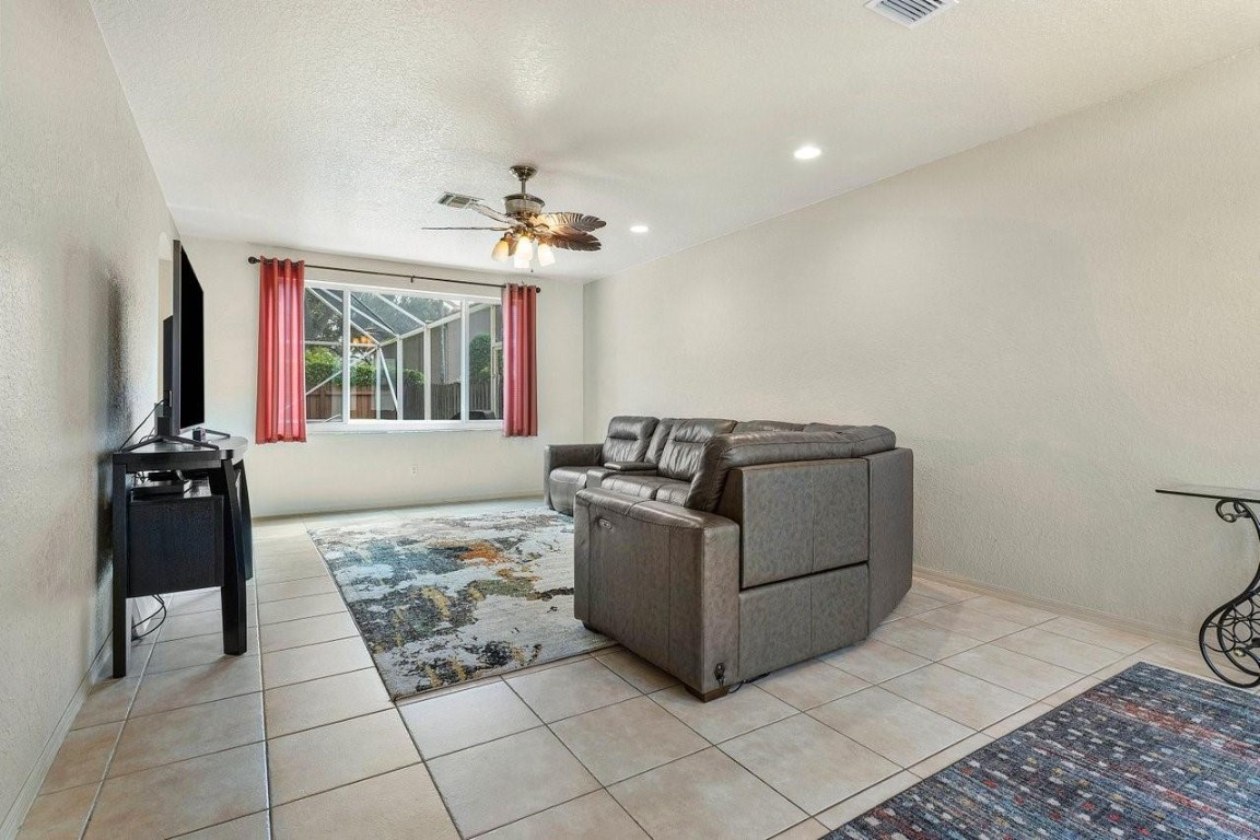 7882 NW 62nd Terrace