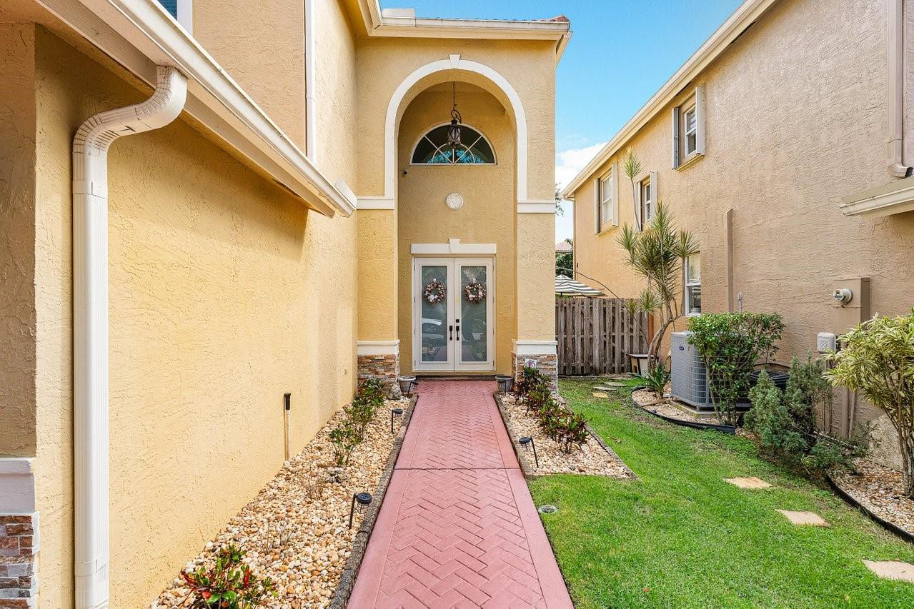 7882 NW 62nd Terrace