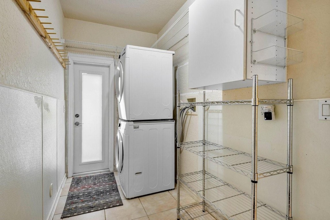 7882 NW 62nd Terrace