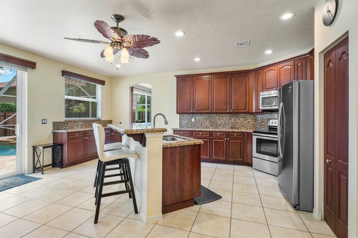 7882 NW 62nd Terrace