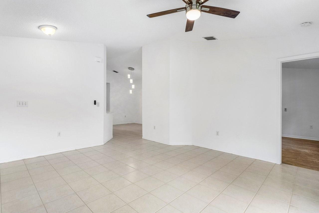 8947 NW 53rd St