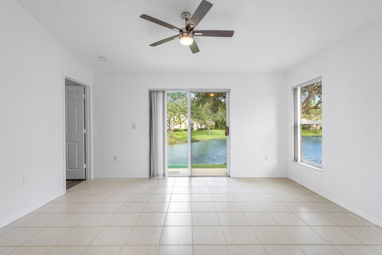 8947 NW 53rd St