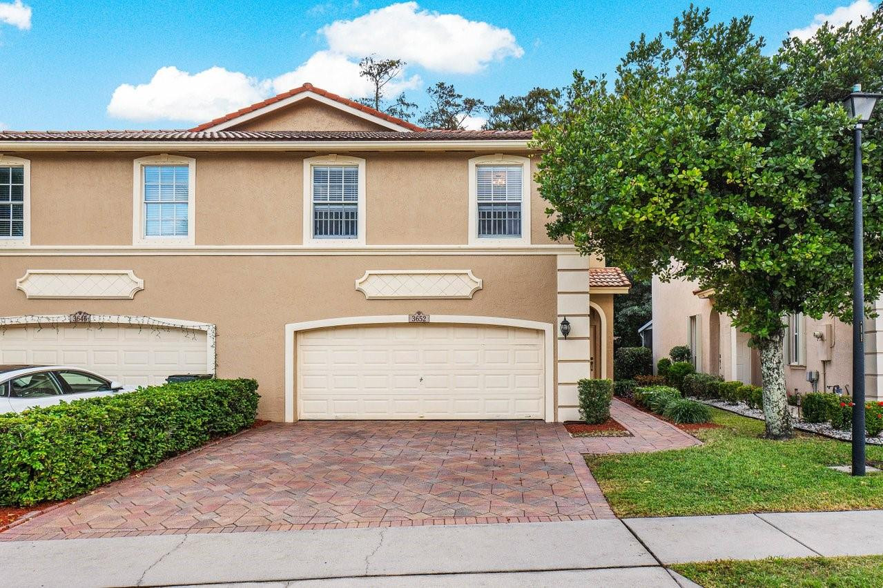 3652 Asperwood Cir
